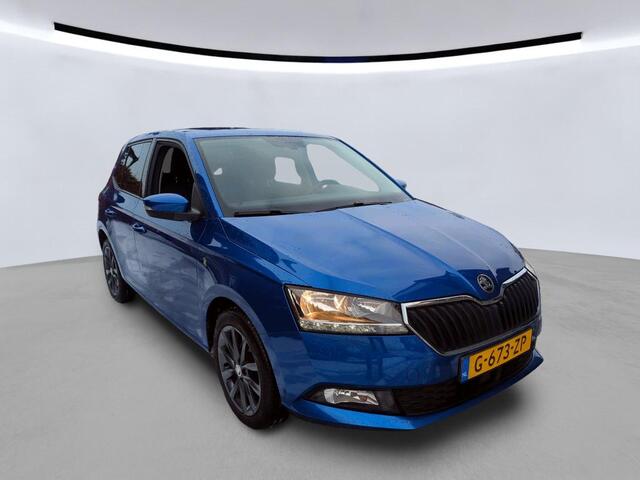 Skoda FABIA 1.0 TSI 95PK Business Edition / Parkeersensoren Achter / 16" LMV / App-Connect / Cruise Control / Getint glas