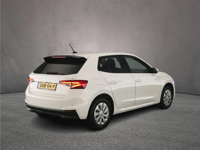 Skoda FABIA Selection 1.0 TSI 95pk Cruise control, App connect, Parkeersensor achter, LED koplampen, Airco, DAB, Radio, Bluetooth