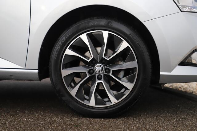 Skoda FABIA Combi 1.0 TSI Business Edition 95PK 16 inch LMV Navigatie Carplay LED Cruise Control