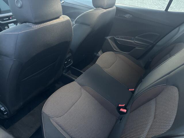 Skoda FABIA 5DRS 1.0 TSI Business Edition Trekhaak / Navigatie / Full LED