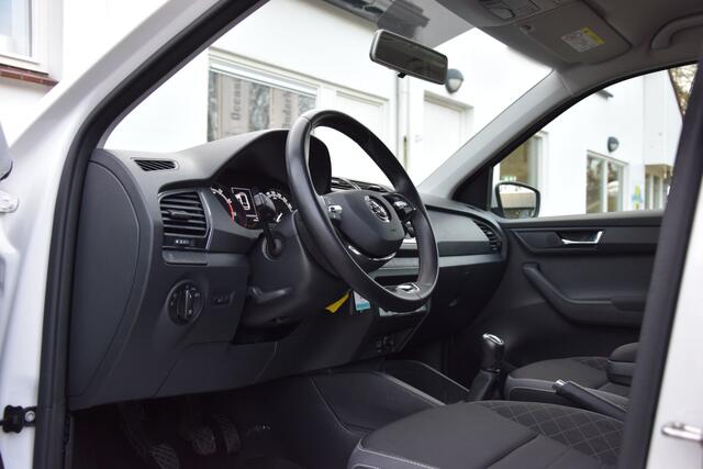 Skoda FABIA Combi 1.0 TSI 96PK Ambition | BOVAG Garantie | Org. NL | Lage KM stand met NAP | Apple Carplay/Android Auto | DAB | Cruise Control | Parkeersensoren |