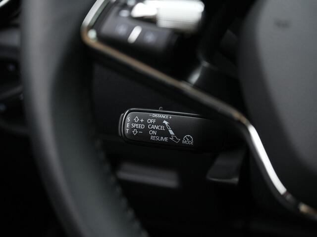 Skoda FABIA 1.0 TSI 110 pk Style | Adaptive Cruise | Navigatie | Parkeersensoren voor/achter | Carplay