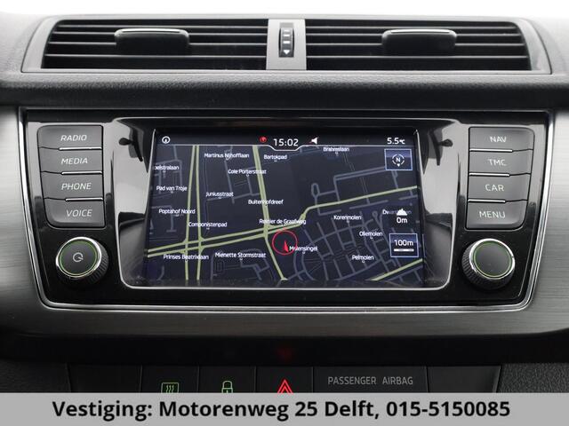Skoda FABIA Combi TSI 95 PK BUSINESS SPORT GARANTIE 9-2030* VOLLEDIG ONDERHOUDEN. PDC V+A . FULL MAP NAVI . ELEKTRISCHE RAMEN V+A .