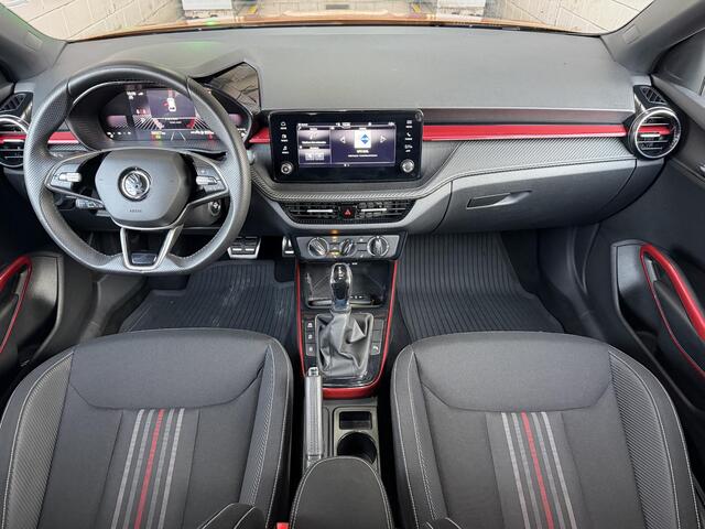 Skoda FABIA 1.0 TSI Monte Carlo / DSG Automaat / Camera / Navigatie via Apple Carplay & Android Auto / Adaptieve Cruise / PDC / Stoelverwarming / Sportstuur / Sport Stoelen / ACC /