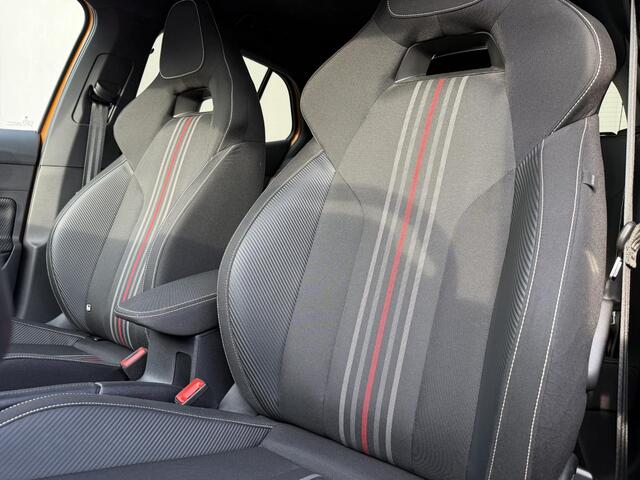 Skoda FABIA 1.0 TSI Monte Carlo / DSG Automaat / Camera / Navigatie via Apple Carplay & Android Auto / Adaptieve Cruise / PDC / Stoelverwarming / Sportstuur / Sport Stoelen / ACC /