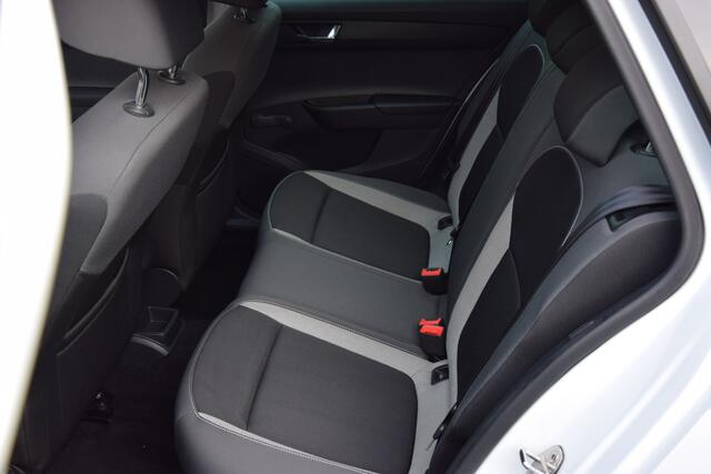 Skoda FABIA Combi 1.0 TSI Ambition | Org. NL | BOVAG Garantie | Trekhaak | Cruise Control | Airconditioning | LED Dagrijverlichting | Goed Onderhouden! |