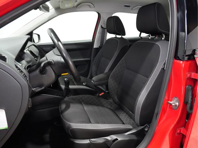 Skoda FABIA 1.0 TSI Ambition Navigatie Stoelverwarming Cruise Carplay Pdc Android 201