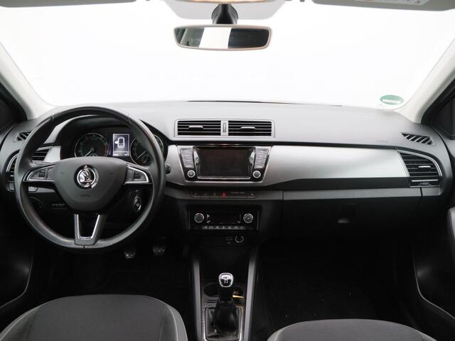 Skoda FABIA Combi 1.0 TSI Style | Cruise Control | Climate Control | Stoelverwarming | Navigatie | Camera | Bluetooth | 16 Inch | 87.627 Km!!
