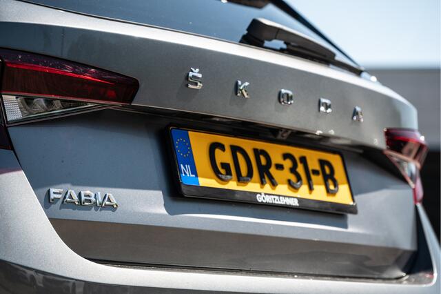 Skoda FABIA 1.0 TSI Business Edition | Virtual Cockit | Camera | Stoel- voorruitverw. | Apple CarPlay / Android Auto