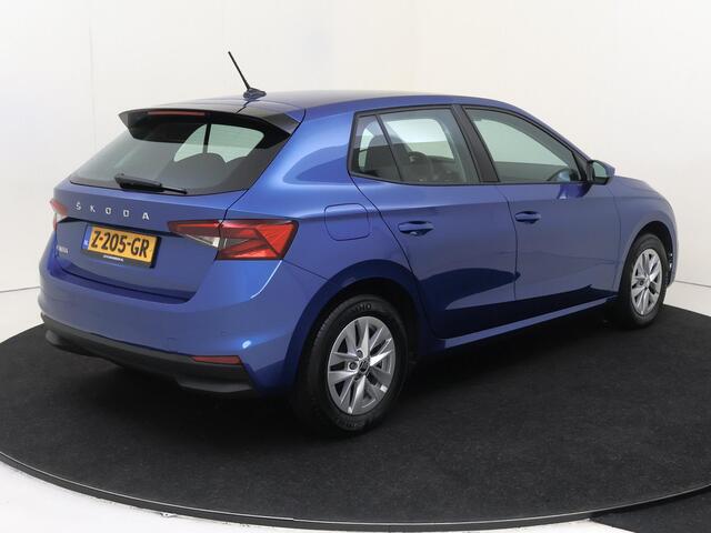 Skoda FABIA 1.0 TSI Ambition | CarPlay | Cruise control | Parkeersensoren achter | Airco | Lane- en frontassist | Bluetooth |