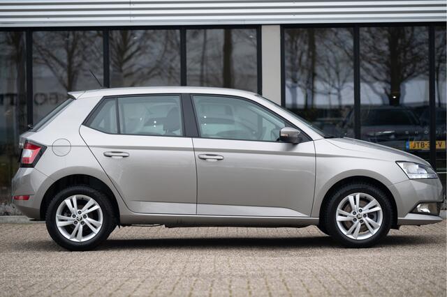 Skoda FABIA 1.0 TSI 110pk DSG Ambition | Navi by App | 4-season | PDC | Lmv