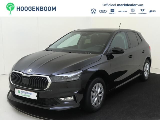 Skoda FABIA 1.0 TSI Ambition | Parkeersensoren | Adaptieve cruise control | CarPlay | Airco | Elektrisch inklapbare buitenspiegels |