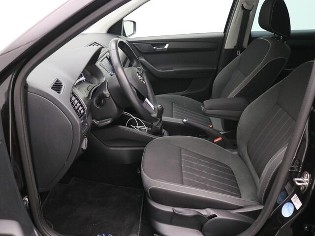 Skoda FABIA Combi 1.0 TSI Style / Airco Climat Control / Cruise Control / Apple CarPlay & Android Auto / Navigatie / Parkersensoren Voor & Achter / LMV / LED Dagrijverlichting