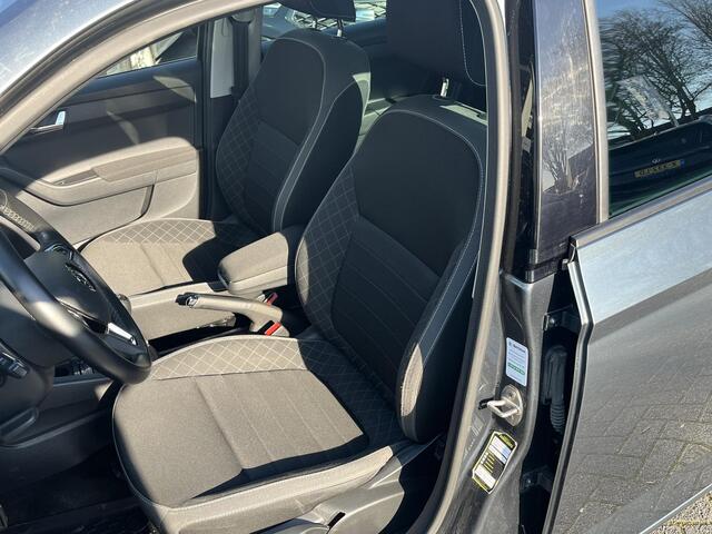 Skoda FABIA 1.0 TSi Ambition | STOELVERW. | NIEUWE DISTRIBUTIERIEM | 1e EIG. |