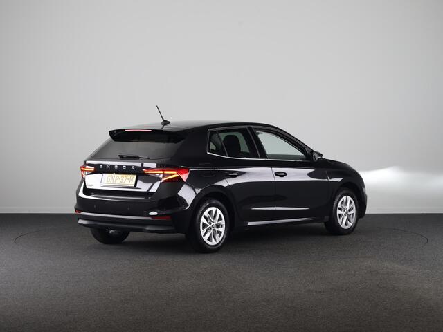 Skoda FABIA 1.0 TSI Business Edition 95pk | Verlengde garantie | Climatronic | Navigatie via App | Verwarmbare voorstoelen | Parkeersensoren voor en achter