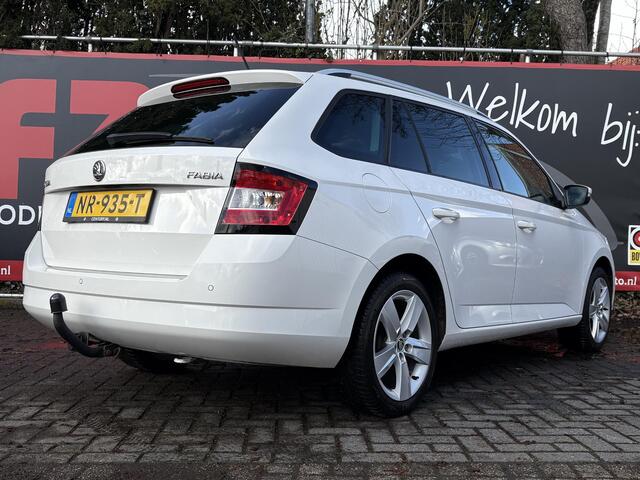 Skoda FABIA Combi 1.0 Style Business - Navigatie - Climate Controle - Trekhaak - Parkeersens V+A