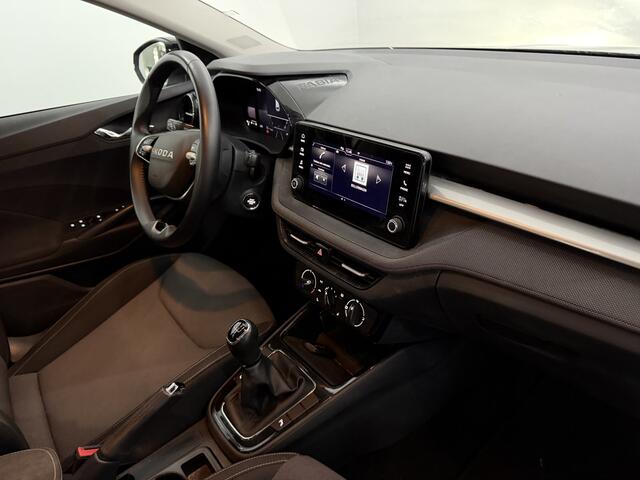 Skoda FABIA 1.0 TSI Business Edition Camera, Apple carplay, Keyless start, Virtual desk, Airco, Stoelverwarming, A start stop, Cruise control, Lichtmetalen velgen