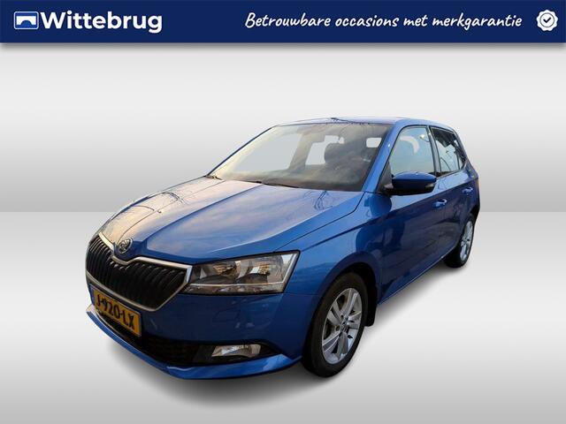 Skoda FABIA 1.0 TSI Style / Carplay / 15 Inch / Parkeersensoren / climate / Stoelverwarming