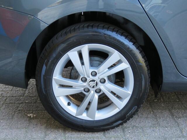 Skoda FABIA 1.0 TSI AMBITION / Trekhaak / Navi / BOVAG garantie