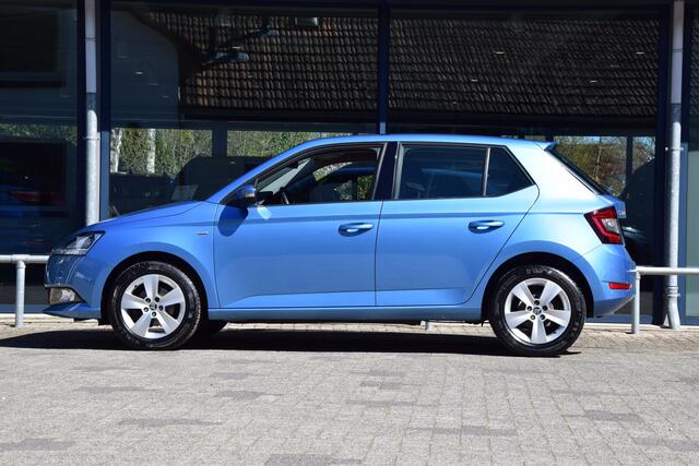 Skoda FABIA 1.0 Clever | Org. NL | BOVAG Garantie | Navigatie | Cruise&Climate Control | Parkeersensoren Achter | Apple Carplay/Android Auto | LED Dagrijverlichting |
