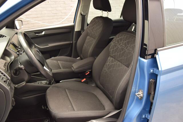 Skoda FABIA 1.0 Clever | Org. NL | BOVAG Garantie | Navigatie | Cruise&Climate Control | Parkeersensoren Achter | Apple Carplay/Android Auto | LED Dagrijverlichting |