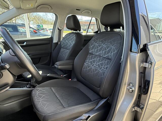 Skoda FABIA BWJ 2019 | 1.0TSI 96PK Clever | TREKHAAK | CLIMA | NAVIGATIE | CRUISE | PDC | LICHTMETAAL | CARPLAY |