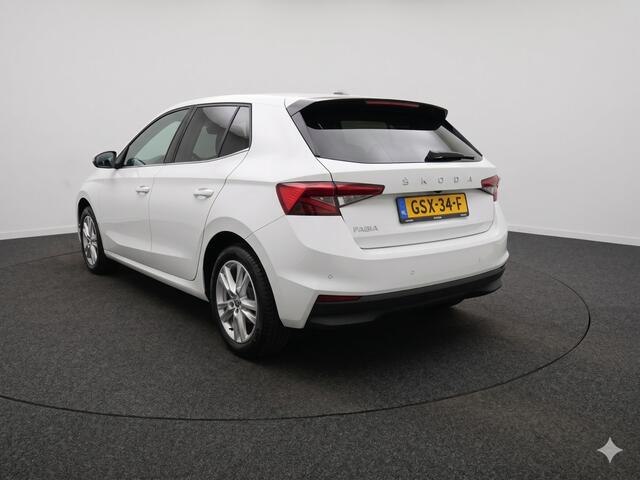 Skoda FABIA 1.0 TSI Business Edition Navigatie via App | Climatronic | Camera | PDC | Stoelverwarming | LED