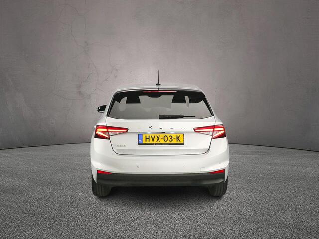 Skoda FABIA Business Edition 1.0 TSI 95pk Cruise control, Achteruitrijcamera, LED koplampen, Parkeersensoren, App connect, Airco, DAB, Radio, Bluetooth