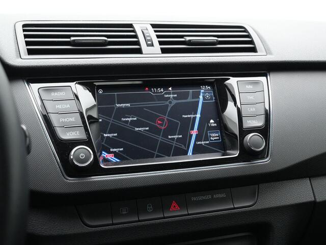 Skoda FABIA 1.0 TSI 95 pk DSG Ambition | Navigatie | Cruise Control | Apple Carplay | Parkeersensoren achter