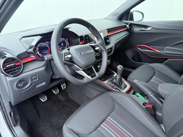 Skoda FABIA Monte Carlo 1.0 TSI 95 PK | 17" Lichtmetalen velgen | Verwarmbare voorstoelen | Apple Carplay/Android Auto