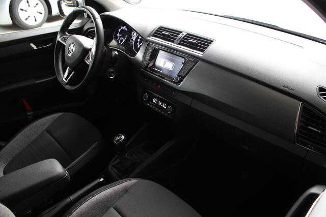 Skoda FABIA Combi 1.0 TSI Business Edition Navigatie | Stoelverwarming | Climate Control | Parkeersensoren