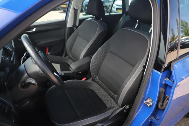 Skoda FABIA Combi 1.0 TSI Ambition 95PK NAP Trekhaak 15 inch LMV Navigatie Carplay Android Airco Cruise Control