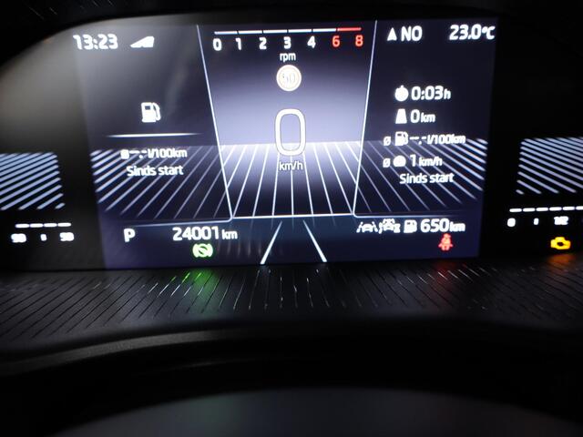 Skoda FABIA 1.0 TSI Monte Carlo 115 pk Automaat | Verlengde garantie | Navigatie via App | Parkeersensoren | Achteruitrijcamera | Adaptieve cruise control | Stoelverwarming |