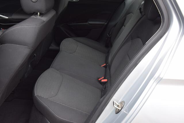 Skoda FABIA 1.0 TSI 96PK Business Edition | Org. NL | BOVAG Garantie | Trekhaak | Apple Carplay/Android Auto | Virtual Cockpit | Parkeersensoren | Cruise Control | Lichtmetalen Velgen |