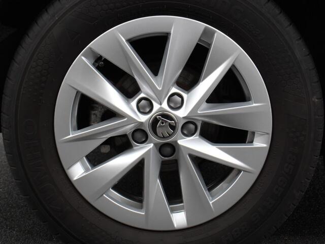 Skoda FABIA 1.0 TSI 110pk Automaat Selection Climate control | Adaptieve cruise control | Lane assist | Parkeersensoren achter | Stuurverwarming | Stoel verwarming | Apple Carplay/ Android Auto