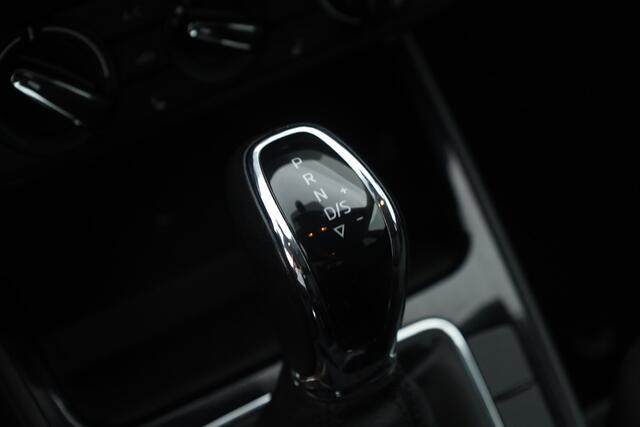Skoda FABIA 1.0 TSI Ambition DSG | Apple CarPlay & Android Auto | Stoelverw. | Airco | All Season | LED | PDC A