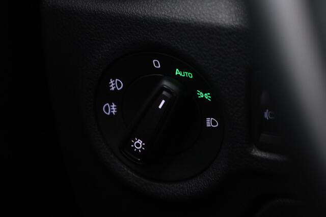 Skoda FABIA 1.0 TSI Ambition DSG | Apple CarPlay & Android Auto | Stoelverw. | Airco | All Season | LED | PDC A