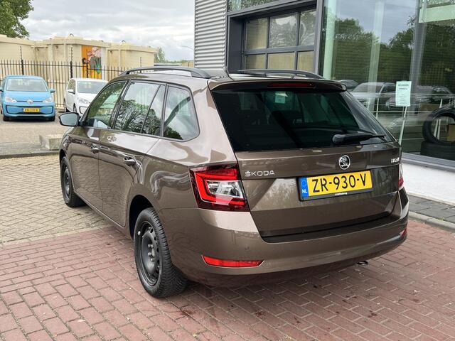 Skoda FABIA Combi 1.0 TSI Business Edition / Panorama dak / Navigatie / Led verlichting / Afneembare trekhaak
