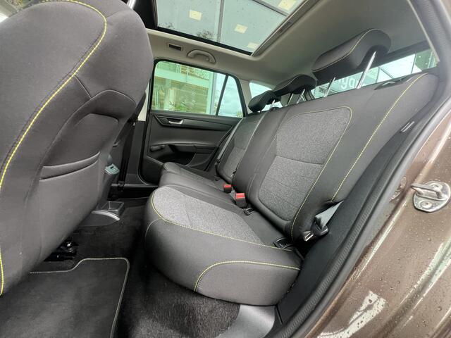 Skoda FABIA Combi 1.0 TSI Business Edition / Panorama dak / Navigatie / Led verlichting / Afneembare trekhaak