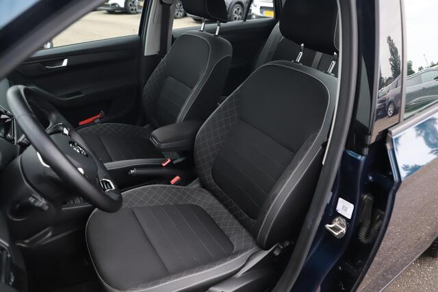 Skoda FABIA Combi 1.0 TSI Ambition 95PK Trekhaak Navigatie Carplay Android Clima Cruise Control Parkeersensor