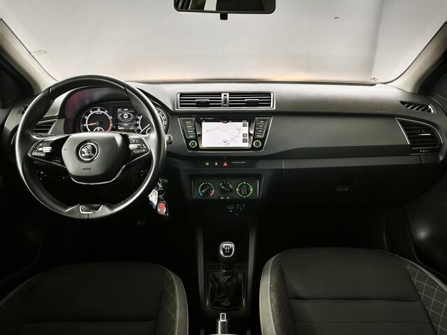 Skoda FABIA 1.0 TSI Ambition | Navigatie | Parkeersensoren | Cruise Control | DAB+ |
