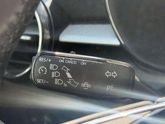 Skoda FABIA 1.0 TSI Ambition | Parkeersensoren | Cruise Control | LMV | Apple Carplay/Android Auto