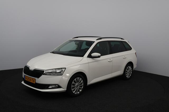 Skoda FABIA Combi 1.0 TSI Ambition /Trekhaak! /Apple + Android /Navi /Airco /Cruise /Elek. pakket /Bluetooth /LED Dagrijverl. /PDC /Mistlampen /Dakrails /Isofix /Armsteun.