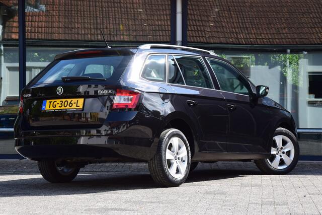 Skoda FABIA Combi 1.0 TSI 96PK Ambition | Org. NL | BOVAG Garantie | Cruise Control | Stoelverwarming | Airco | Parkeersensoren Achter | Bluetooth Telefoonverbinding | 15'' Velgen |
