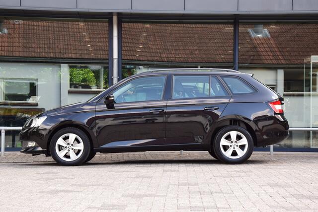 Skoda FABIA Combi 1.0 TSI 96PK Ambition | Org. NL | BOVAG Garantie | Cruise Control | Stoelverwarming | Airco | Parkeersensoren Achter | Bluetooth Telefoonverbinding | 15'' Velgen |
