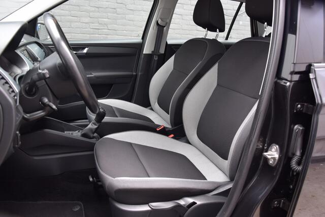 Skoda FABIA Combi 1.0 TSI 96PK Ambition | Org. NL | BOVAG Garantie | Cruise Control | Stoelverwarming | Airco | Parkeersensoren Achter | Bluetooth Telefoonverbinding | 15'' Velgen |