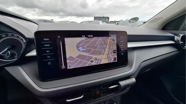 Skoda FABIA 1.0 TSI Ambition Navigatie / Cruise control / PDC