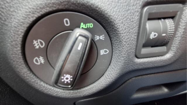 Skoda FABIA 1.0 TSI Ambition Navigatie / Cruise control / PDC