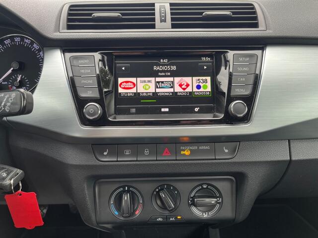 Skoda FABIA 1.2 TSI AMBITION / AIRCO / STOELVERWARMING / CRUISE CTR. / PDC / LED / RADIO / 15'' LM-VELGEN