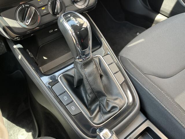 Skoda FABIA 1.0 TSI Ambition / AUTOMAAT/ PARKEER SENSOREN/ CRUISE/ SMARTLINK/ LED/ NAVI/ DAB/ AIRCO/ 15'' LMV